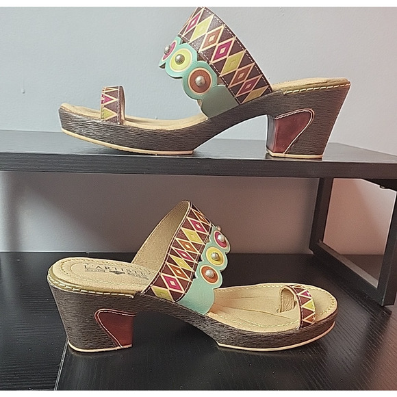 Colorful Geometric Patterned Sandals - Picture 10 of 12